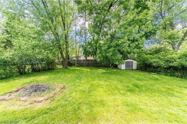 1866 Braeburn Park Drive, Euclid, OH 44117