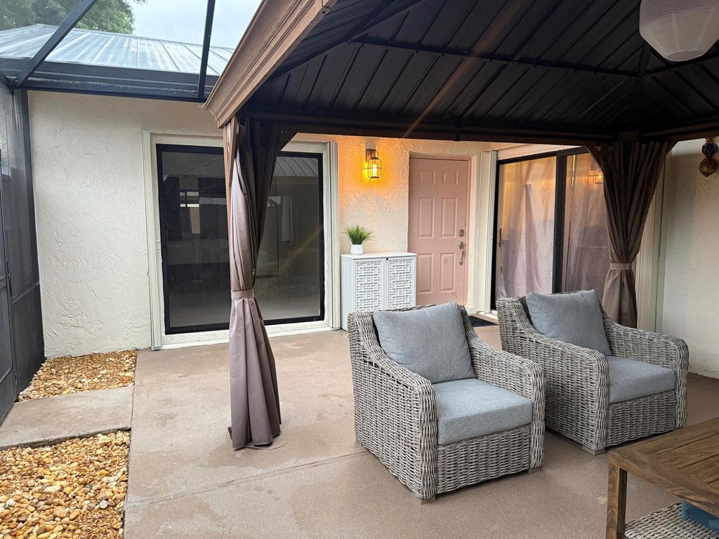 8912 Thumbwood Circle B, Boynton Beach, FL 33436