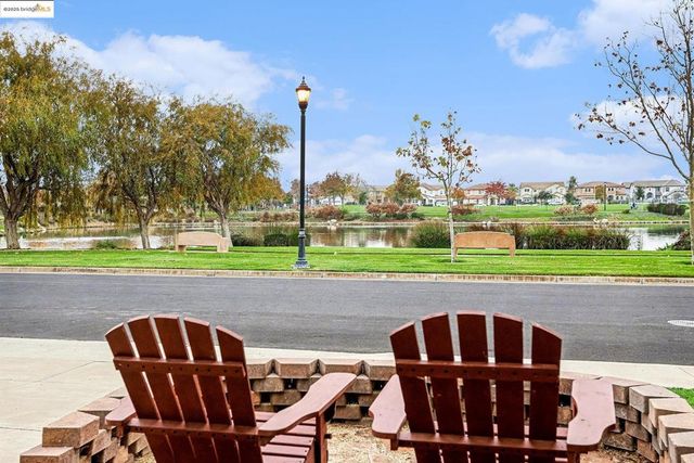 4794 Snowy Egret Way, Oakley, CA 94561