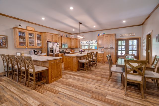 14 Ashley Ct, Lawrenceburg, TN 38464
