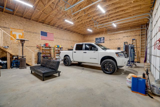 14 Ashley Ct, Lawrenceburg, TN 38464