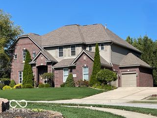 4704 Pearcrest Way, Greenwood, IN 46143