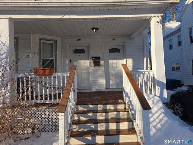 219 Columbia Street 2ndfl, New Britain, CT 06052