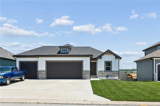 2309 S Eagle Court, Independence, MO 64057