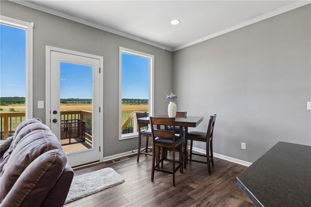 2309 S Eagle Court, Independence, MO 64057