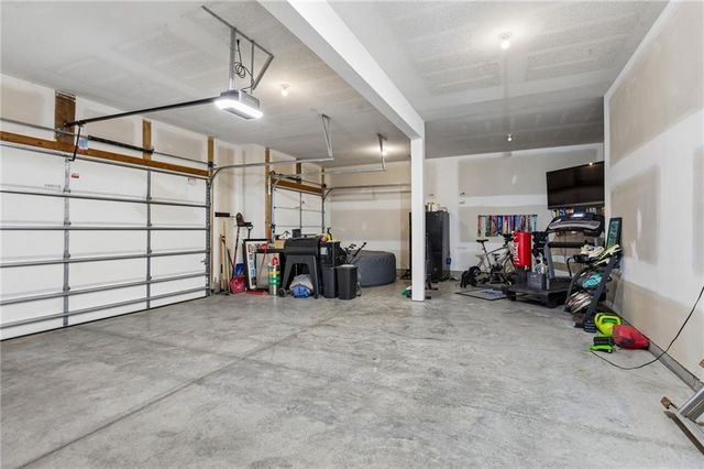 2309 S Eagle Court, Independence, MO 64057