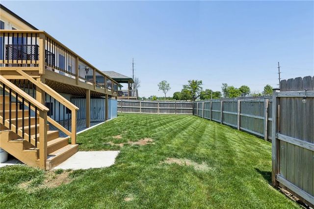 2309 S Eagle Court, Independence, MO 64057