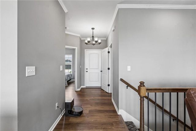 2309 S Eagle Court, Independence, MO 64057