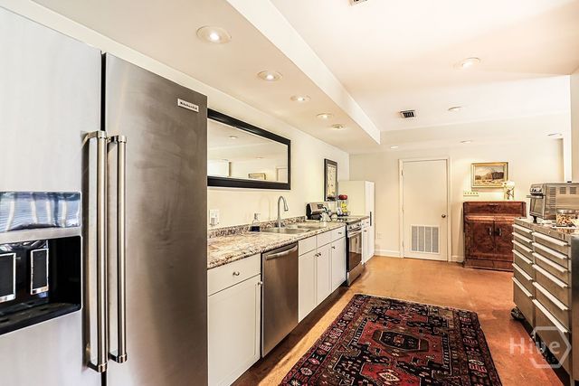 1700 Skidaway Road, Savannah, GA 31404