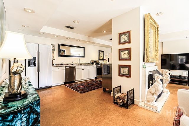 1700 Skidaway Road, Savannah, GA 31404