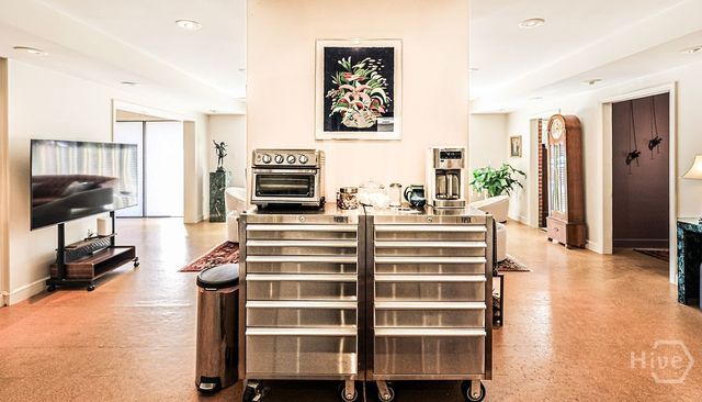 1700 Skidaway Road, Savannah, GA 31404