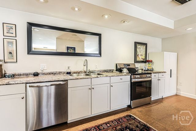 1700 Skidaway Road, Savannah, GA 31404