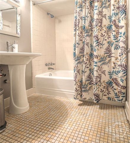 1700 Skidaway Road, Savannah, GA 31404