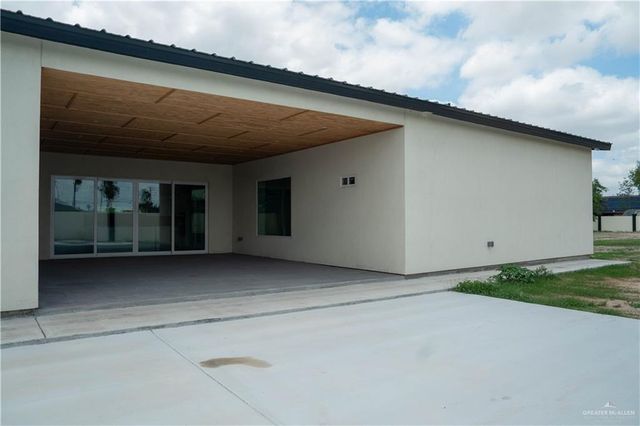 106 W Eldora Road, San Juan, TX 78589