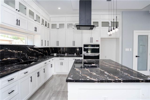 106 W Eldora Road, San Juan, TX 78589