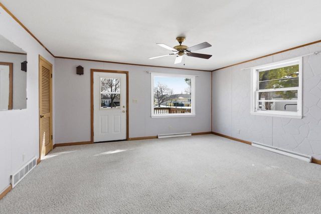 20 N RESERVE AVENUE, Fond Du Lac, WI 54935