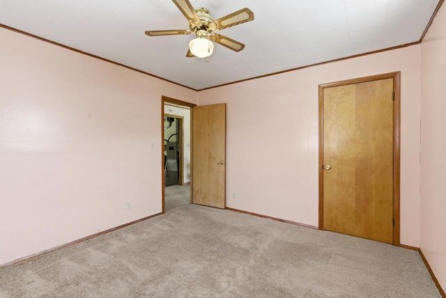 20 N RESERVE AVENUE, Fond Du Lac, WI 54935