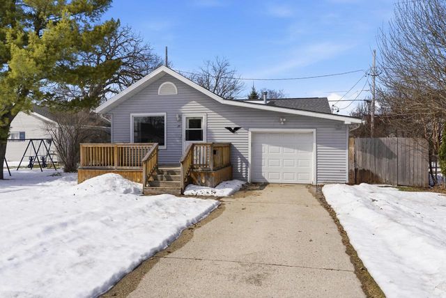 20 N RESERVE AVENUE, Fond Du Lac, WI 54935