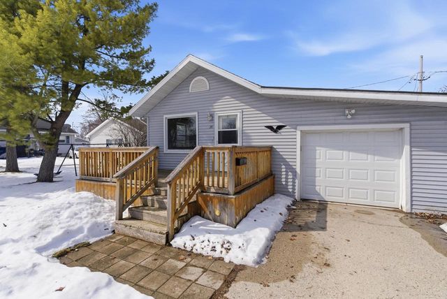 20 N RESERVE AVENUE, Fond Du Lac, WI 54935