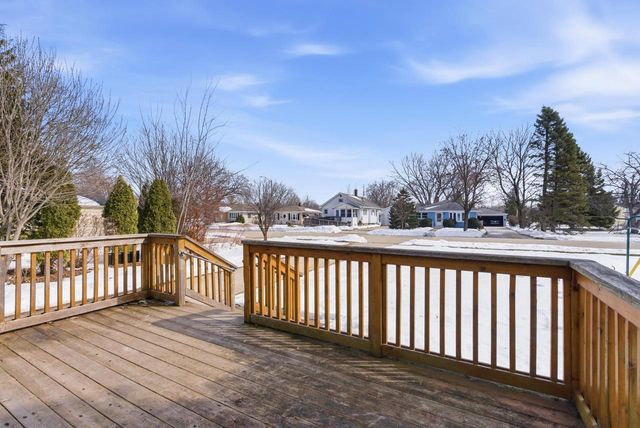 20 N RESERVE AVENUE, Fond Du Lac, WI 54935