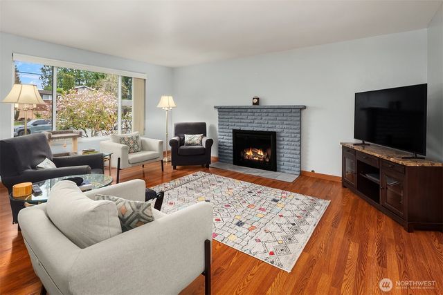 4617 183rd Place SW, Lynnwood, WA 98037