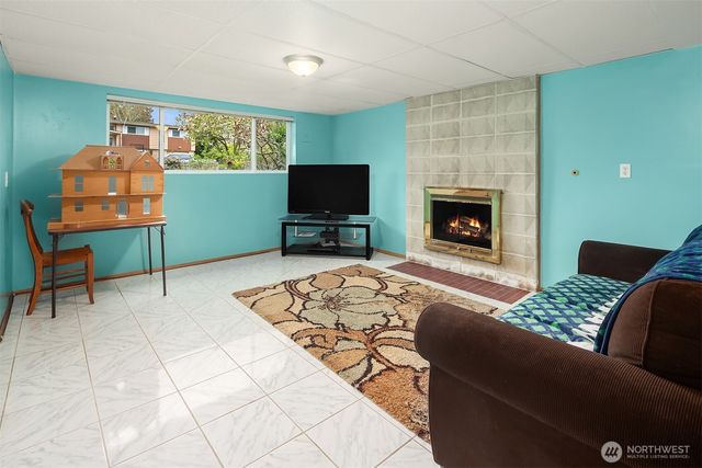 4617 183rd Place SW, Lynnwood, WA 98037