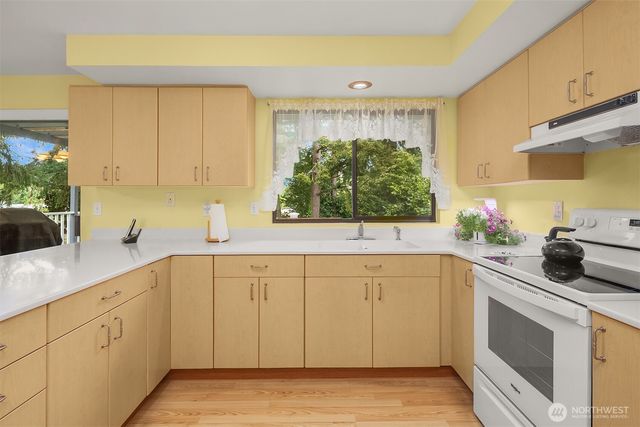 4617 183rd Place SW, Lynnwood, WA 98037