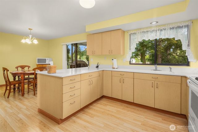 4617 183rd Place SW, Lynnwood, WA 98037