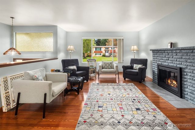 4617 183rd Place SW, Lynnwood, WA 98037