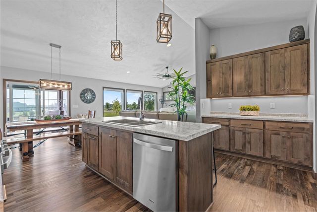 6636 RUSTIC OAKS DRIVE, Winneconne, WI 54986