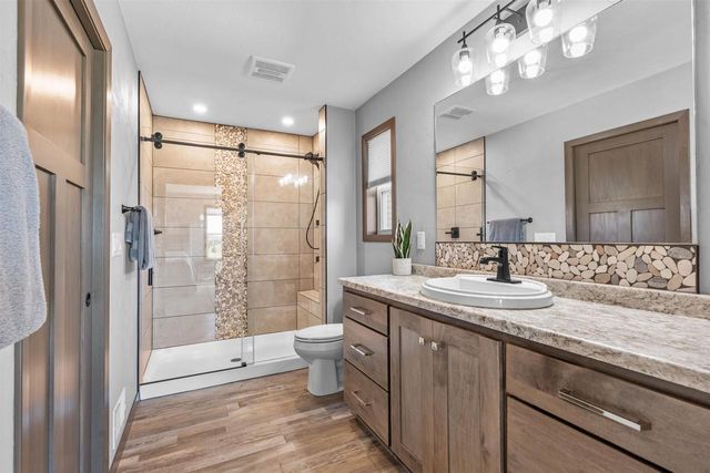 6636 RUSTIC OAKS DRIVE, Winneconne, WI 54986