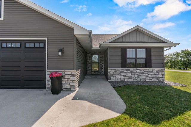 6636 RUSTIC OAKS DRIVE, Winneconne, WI 54986