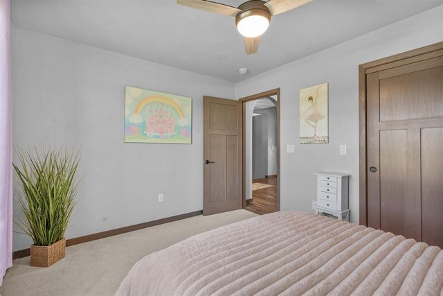 6636 RUSTIC OAKS DRIVE, Winneconne, WI 54986