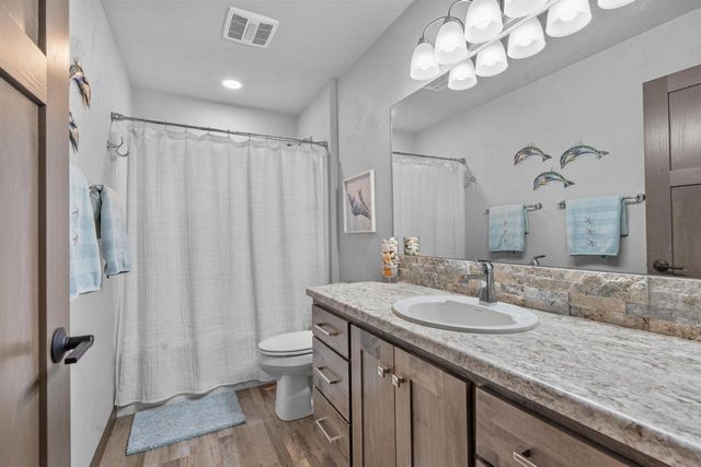 6636 RUSTIC OAKS DRIVE, Winneconne, WI 54986