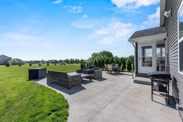 6636 RUSTIC OAKS DRIVE, Winneconne, WI 54986
