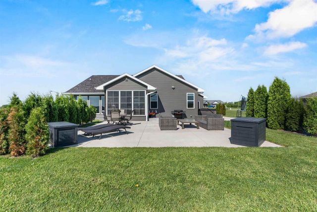 6636 RUSTIC OAKS DRIVE, Winneconne, WI 54986