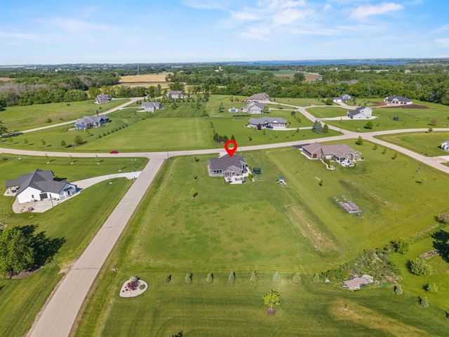 6636 RUSTIC OAKS DRIVE, Winneconne, WI 54986