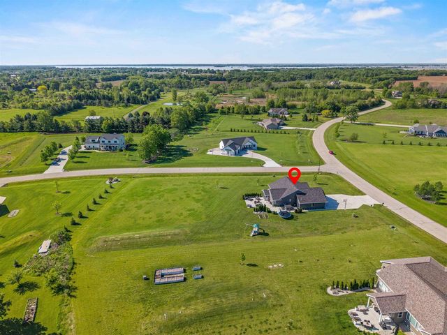 6636 RUSTIC OAKS DRIVE, Winneconne, WI 54986