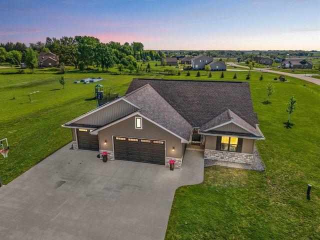 6636 RUSTIC OAKS DRIVE, Winneconne, WI 54986