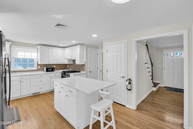 807 Prospect Avenue, Spring Lake Heights, NJ 07762