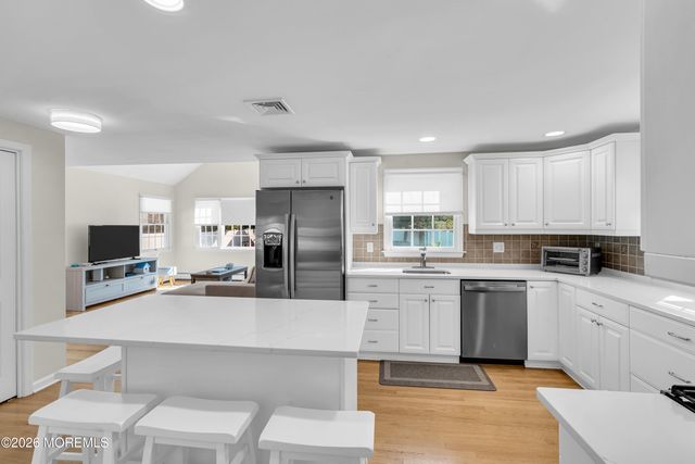 807 Prospect Avenue, Spring Lake Heights, NJ 07762