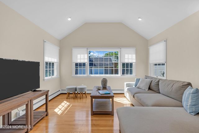 807 Prospect Avenue, Spring Lake Heights, NJ 07762