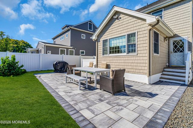 807 Prospect Avenue, Spring Lake Heights, NJ 07762