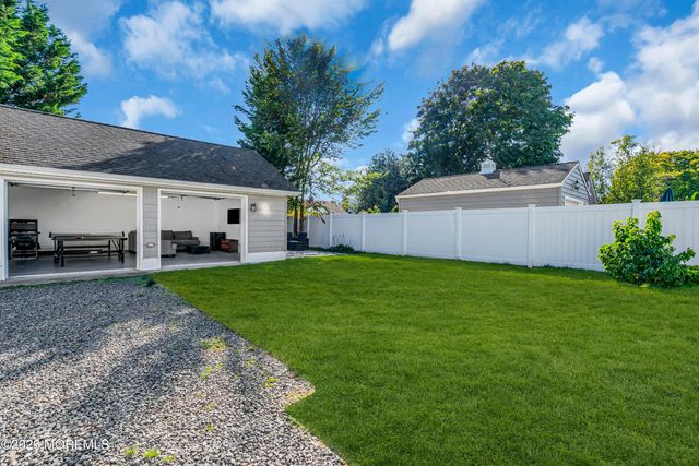 807 Prospect Avenue, Spring Lake Heights, NJ 07762