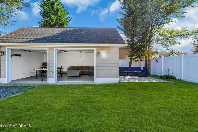807 Prospect Avenue, Spring Lake Heights, NJ 07762