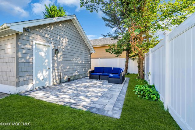 807 Prospect Avenue, Spring Lake Heights, NJ 07762