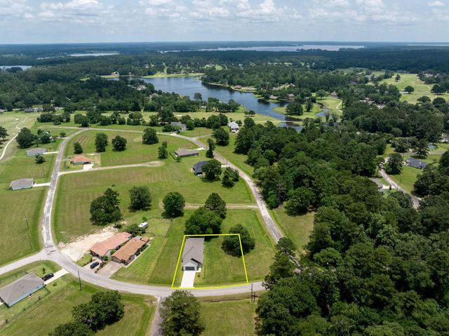 68 Fairway Drive, Trinity, TX 75862