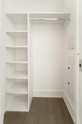 416 W 52nd St Apt 324, New York City, NY 10019