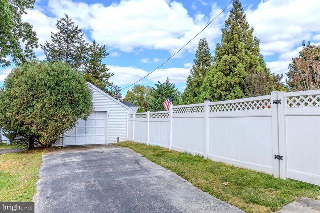 1919 PERSHING AVE, Morton, PA 19070
