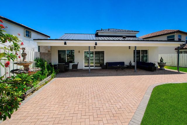 18083 SW 13th St, Pembroke Pines, FL 33029